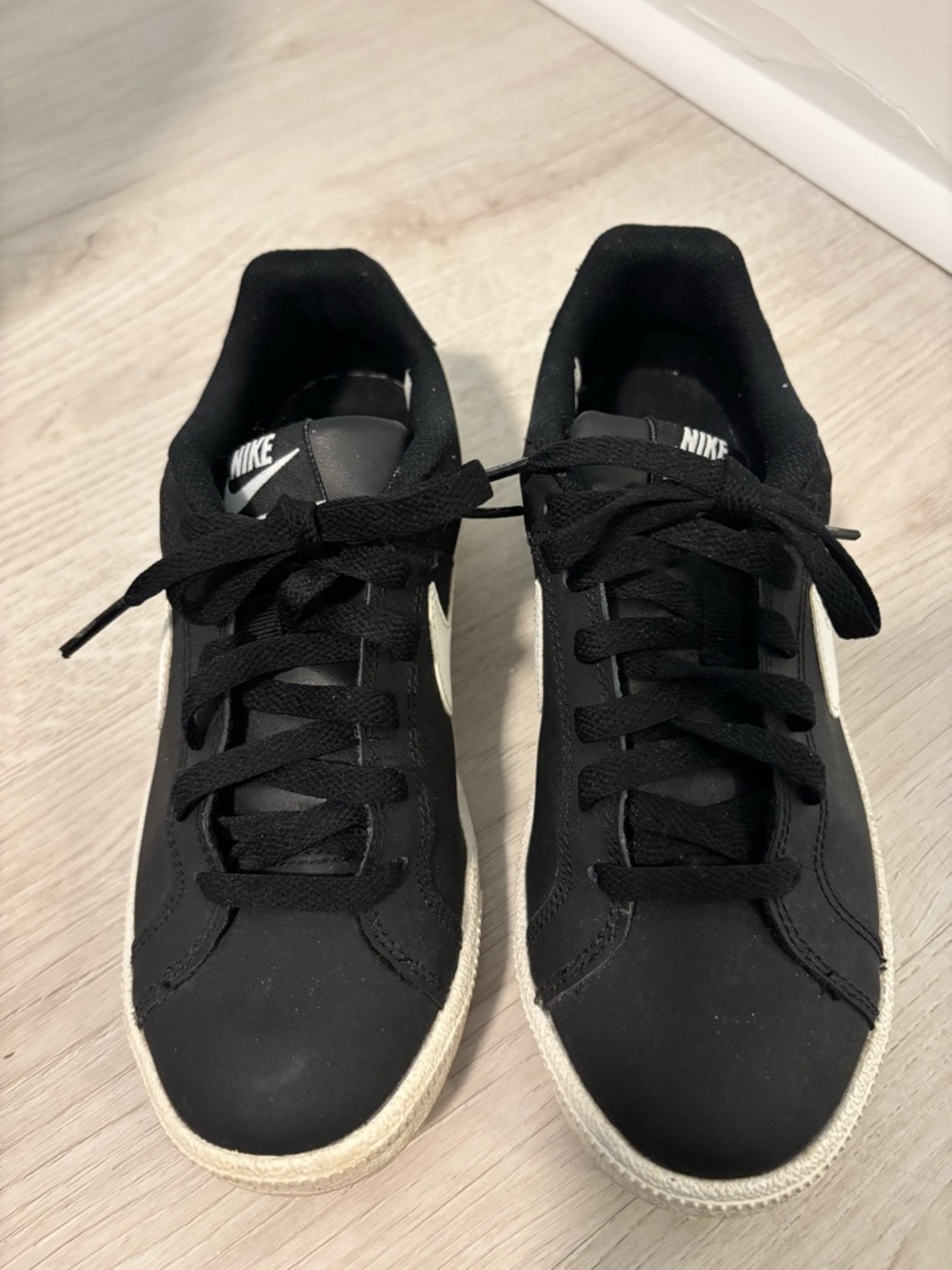 Nike Women’s Black Casual Sneakers